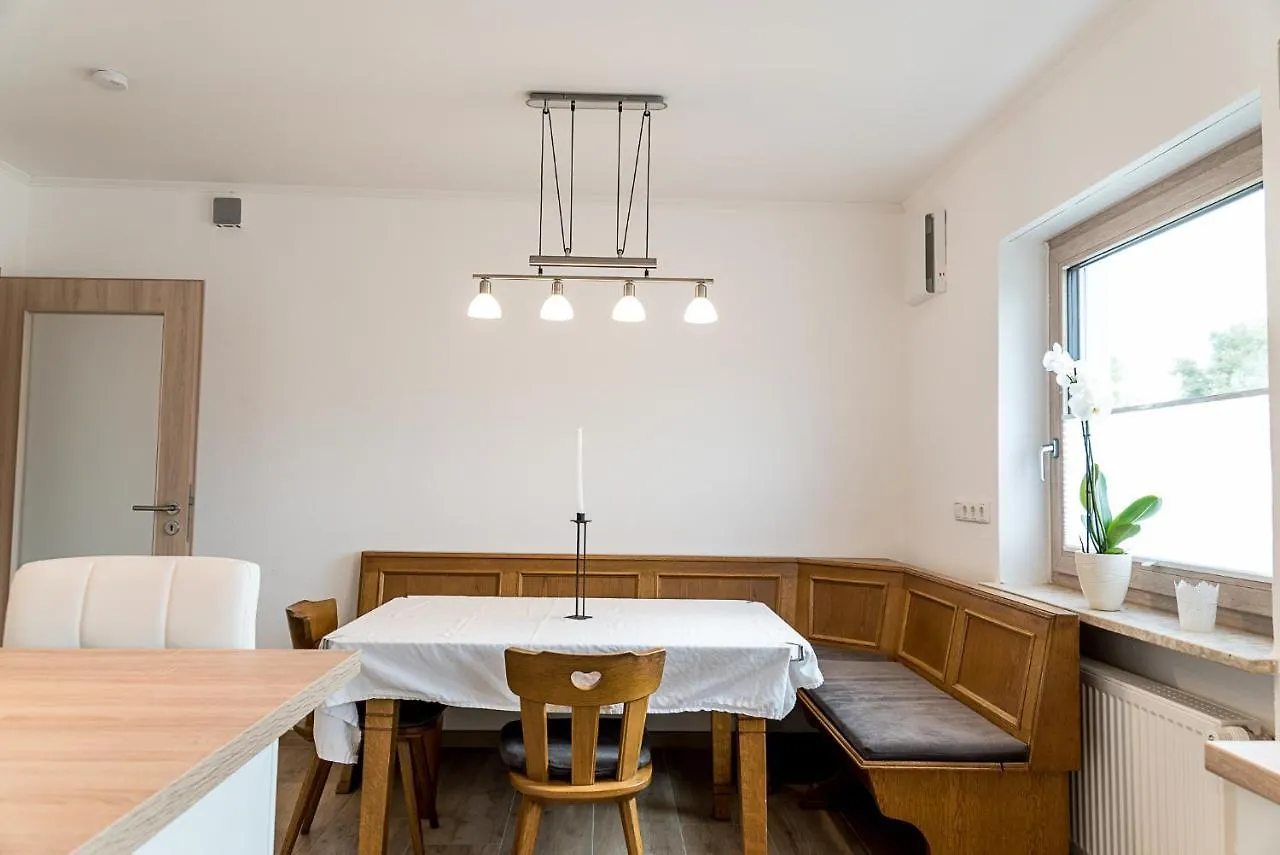 Ferienhaus Pilsting 24-7 Checkin