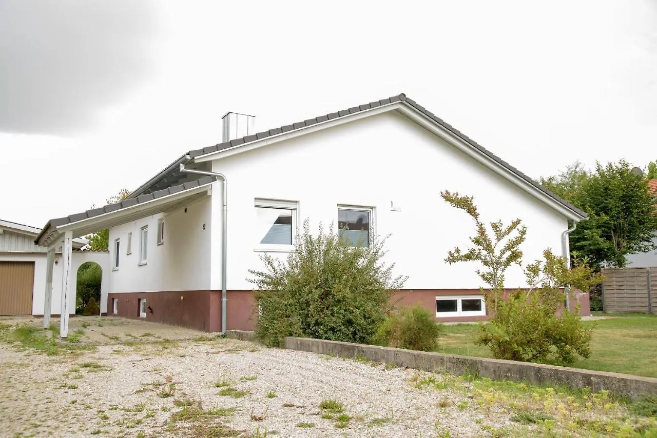 Apartment Ferienhaus Pilsting 24-7 Checkin Germany